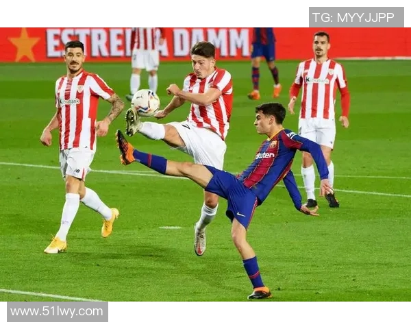 英超焦点战巴黎圣日耳曼大胜曼城乌龙球成比赛转折点分析