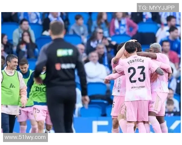 西甲激战里昂逆转切尔西神扑瞬间引发转会热议与球迷狂欢